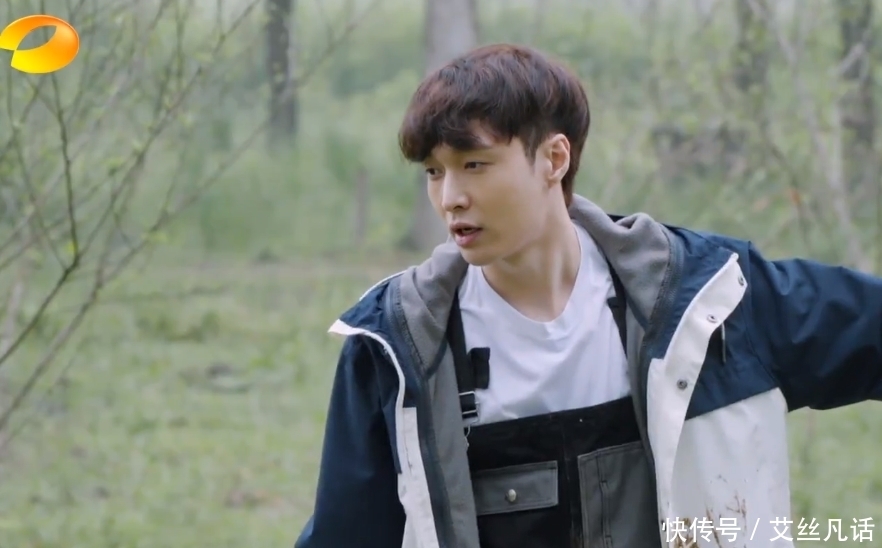 小猴紫 《向往5》节目组撮合张艺兴和杨紫,小猴紫在线辟谣,方式很高级