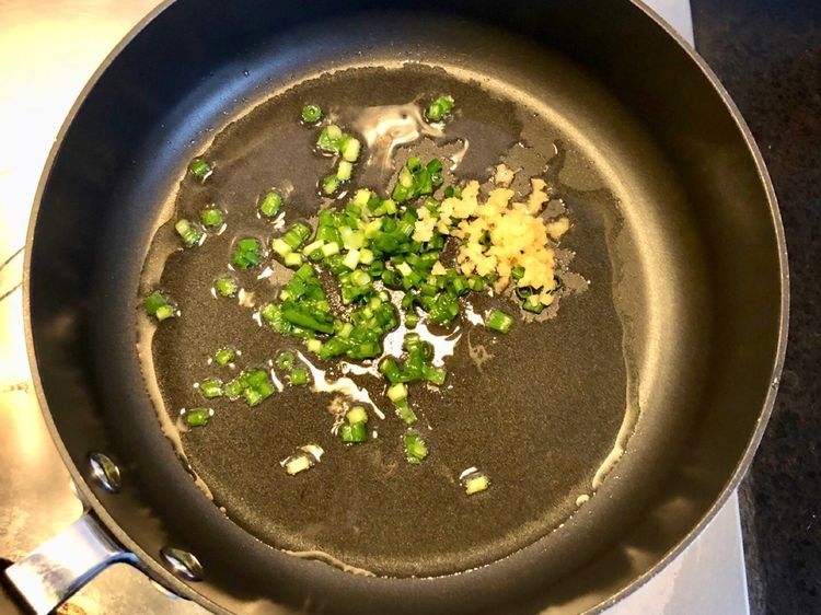 早上来一份香喷喷的酱肉包，香味浓郁，连吃几天都不腻