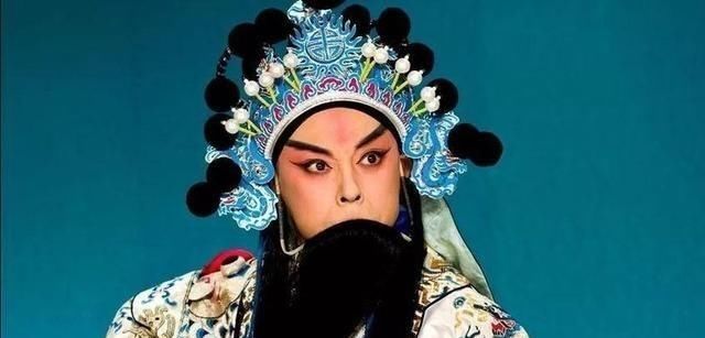 马杨|京剧演员到底应该宗不宗流派，这几位名家虽无派别确实梨园翘楚