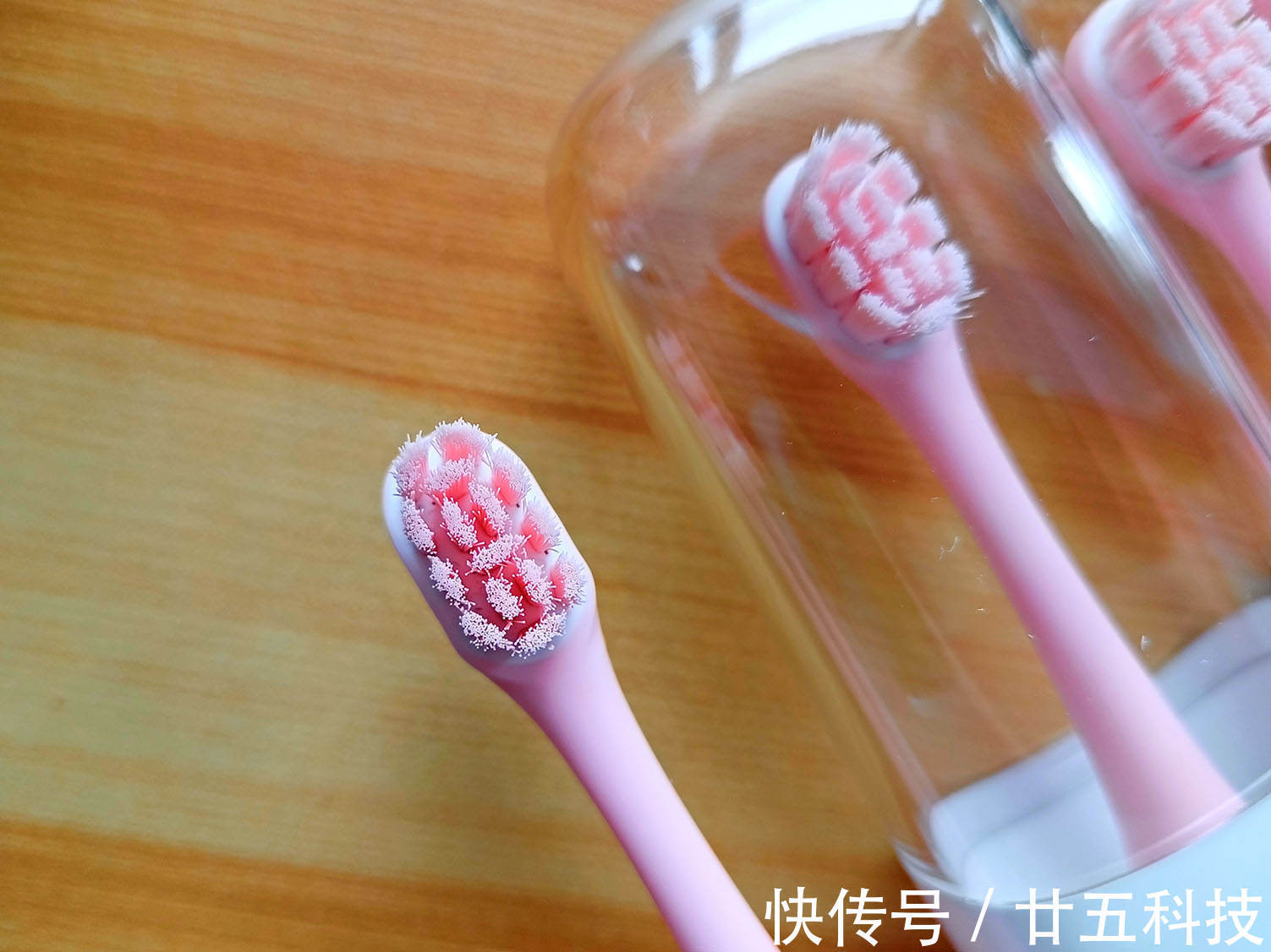 杜邦|孩子哭闹不刷牙?可能是你没选对牙刷,combo儿童电动牙刷推荐