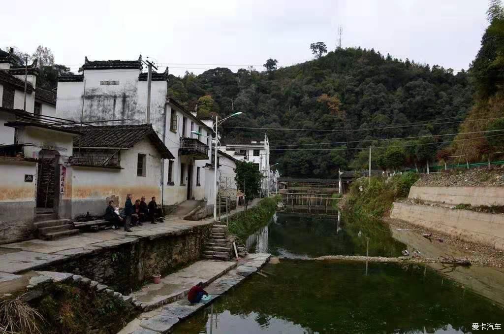 中年|中国最圆菊径村，赏后山前水八卦情