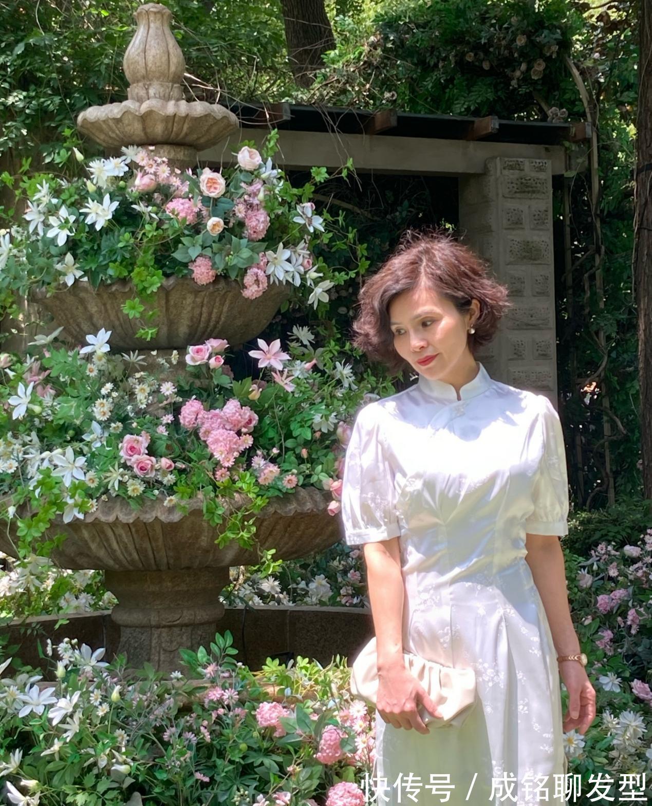 旗袍裙|时尚与年龄无关，五六十岁更要穿出活力与时尚，优雅到老才更精彩