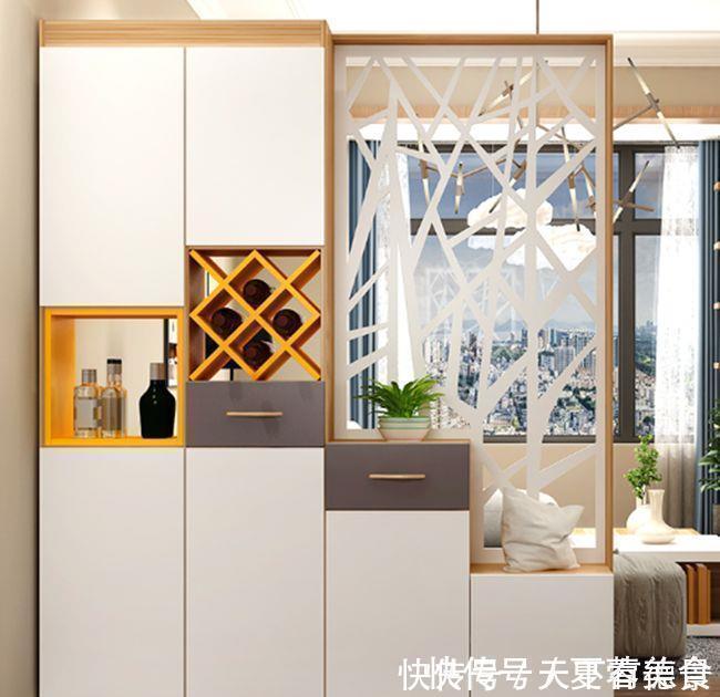 鞋子|入户没有玄关?这样设计真大气,储物隔断两不误,小户型设计典范