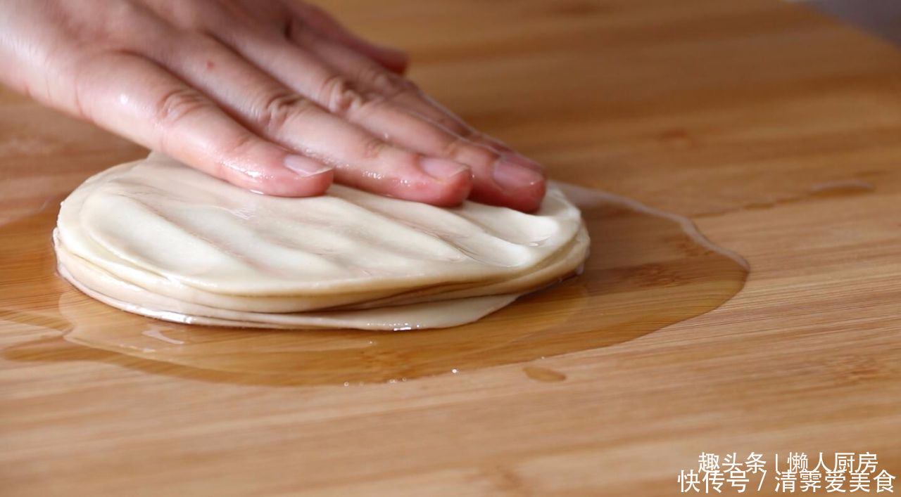 薄饼|这是薄饼最简单的做法,柔软筋道不破皮,放凉了也不发硬
