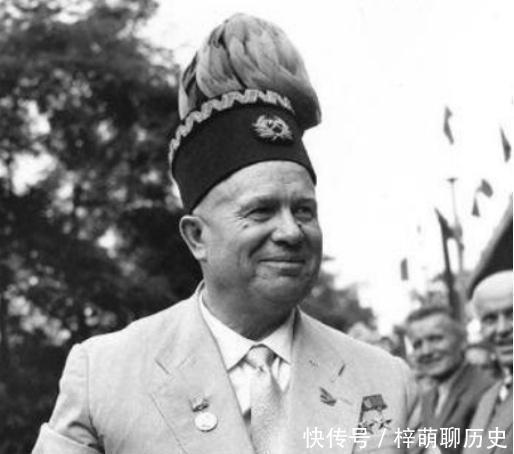 赫鲁晓夫|赫鲁晓夫开会讲到兴奋处，下面递上一张纸条，看后一番话掌声雷动