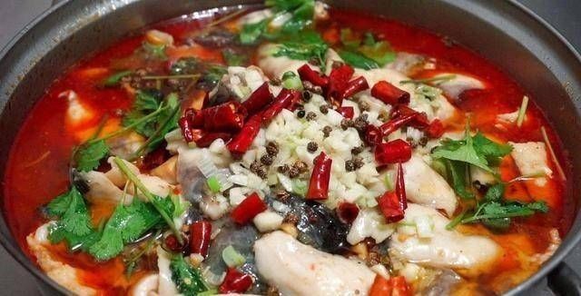 腌制|菜市场卖剩下的“死鱼”,都到哪儿去了鱼贩们的方式,让人佩服