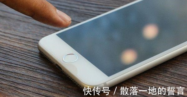 苹果公司|从6388元降至3688元，库克无奈采取措施，经典iPhone如今一降再降！