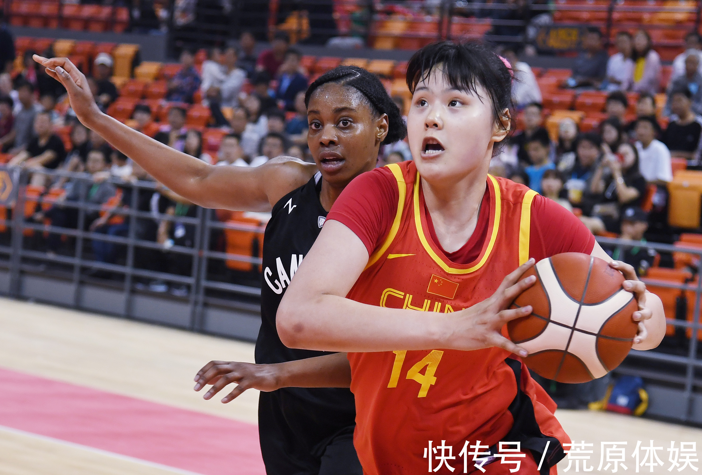 韩旭|李月汝对阵韩旭,WCBA领头羊赛季首败,14胜0负的较量