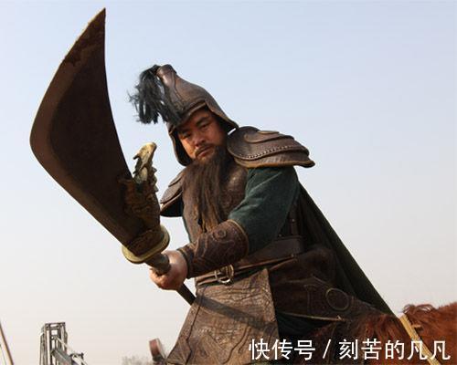 梁山泊!水浒中的关胜为何能排在林冲之上, 坐上五虎将之首呢