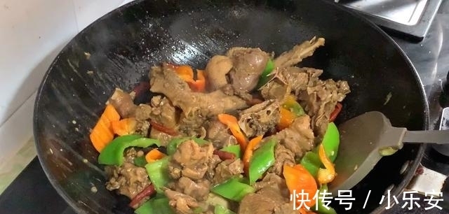 香极|寒冬腊月此肉再贵也要吃,一整年不咳嗽,比牛羊肉还滋补,香极了
