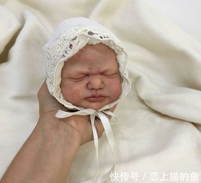 一双绣花鞋&35个国外的奇葩设计,用上万支烟做成地毯,网友:是艺术还是浪费