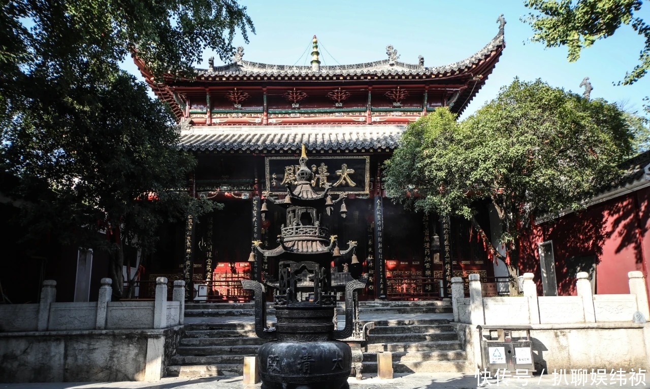 道家智慧以宽怀容纳卑劣,才是高于世俗的涵养