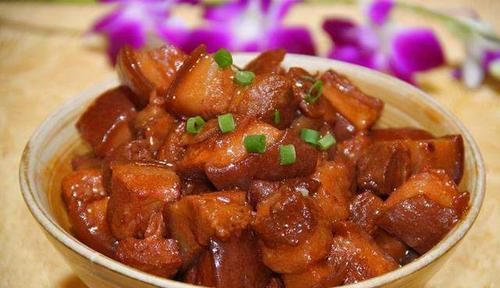 每天吃点猪肉提高免疫力、预防贫血好处多，但2种猪肉便宜也别买