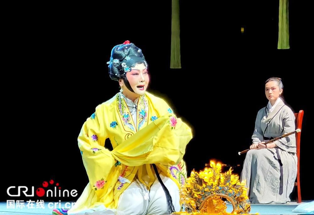  过瘾|滇剧《粉待》与粤剧《昭君塞上曲》亮相邕城舞台 戏迷大呼过瘾