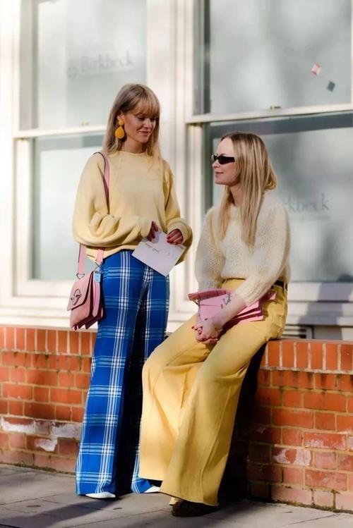 2021年开春，你穿毛衣+阔腿裤的样子，真的时髦炸了！