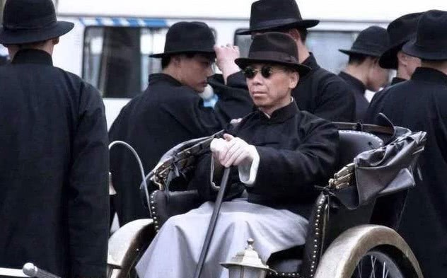 心狠|杜月笙的后妈甘心受累,也要让他读书,不是所有的后妈都心狠