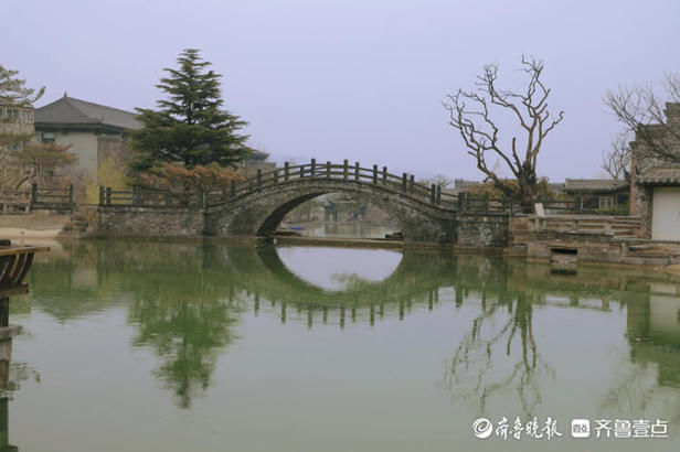 漫步峙密山居，景色迷人