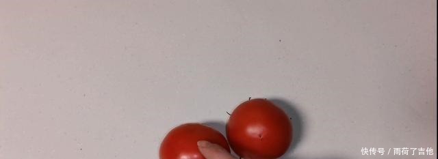 西红柿|买西红柿要买母的,头部一眼就能看出,沙甜多汁,老农方法真管用