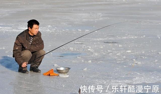 冬季钓不到鱼,不一定是气温低的原因,问题可能是这几个地方