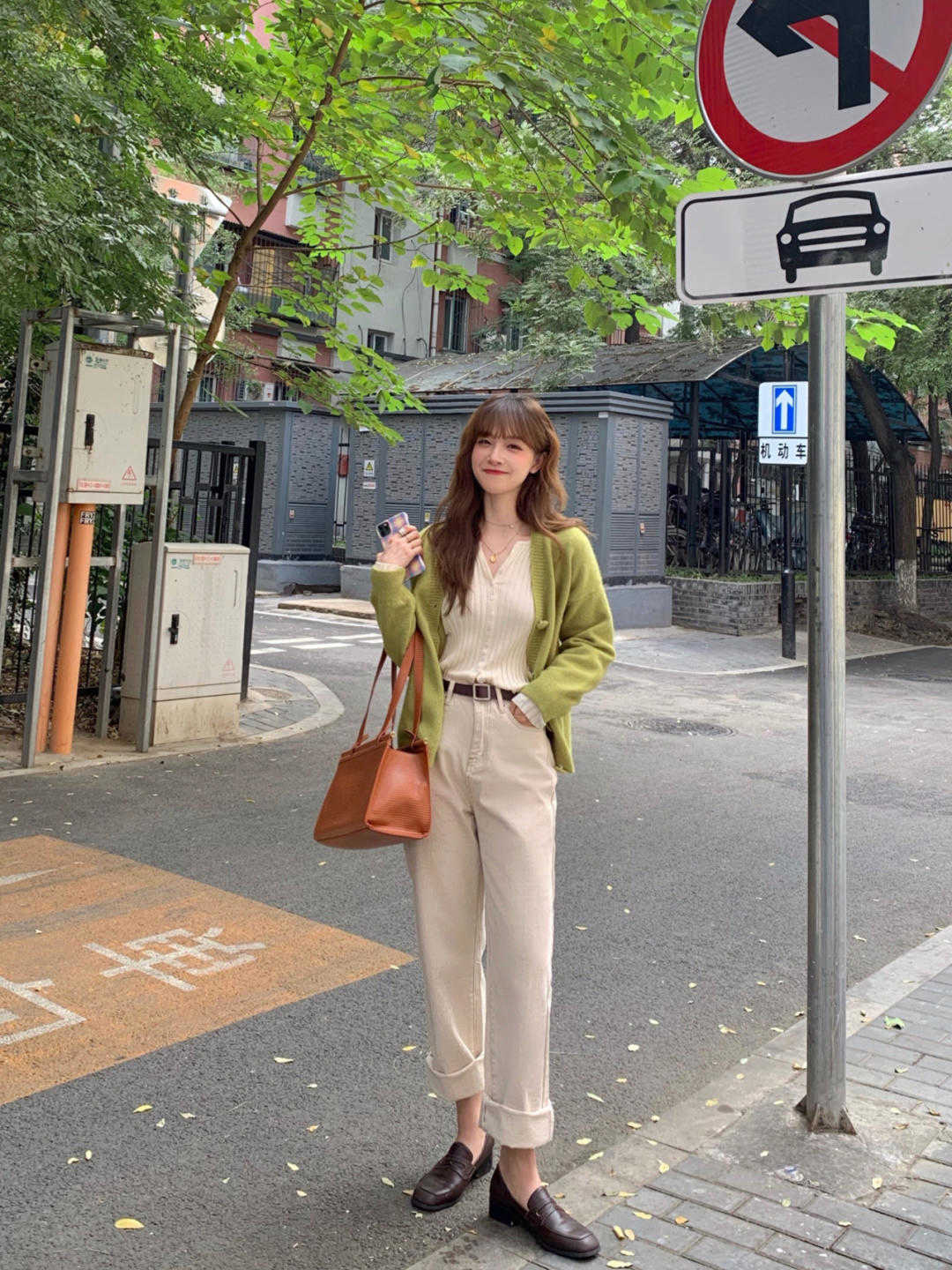 卫衣|休闲穿搭也可以很精致,分享几个穿搭公式,教你如何逆袭