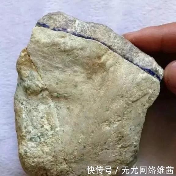 打算|1000买的翡翠原石,本打算交学费,没想到竟有意外之喜