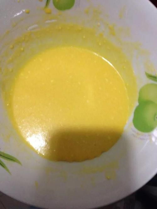 吃进嘴里像冰淇淋的蛋糕，细腻，入口即化