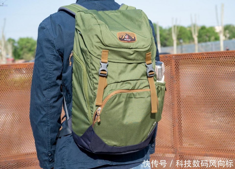 多特w更适合步行者的背包,让日常通勤更轻松,多特Walker通勤包体验