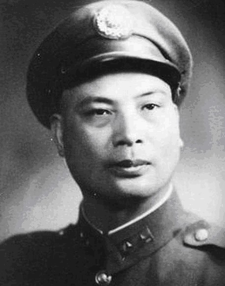 此人|此人是黄埔生中最早升师长的,要和解放军决战,反使自己全军覆没