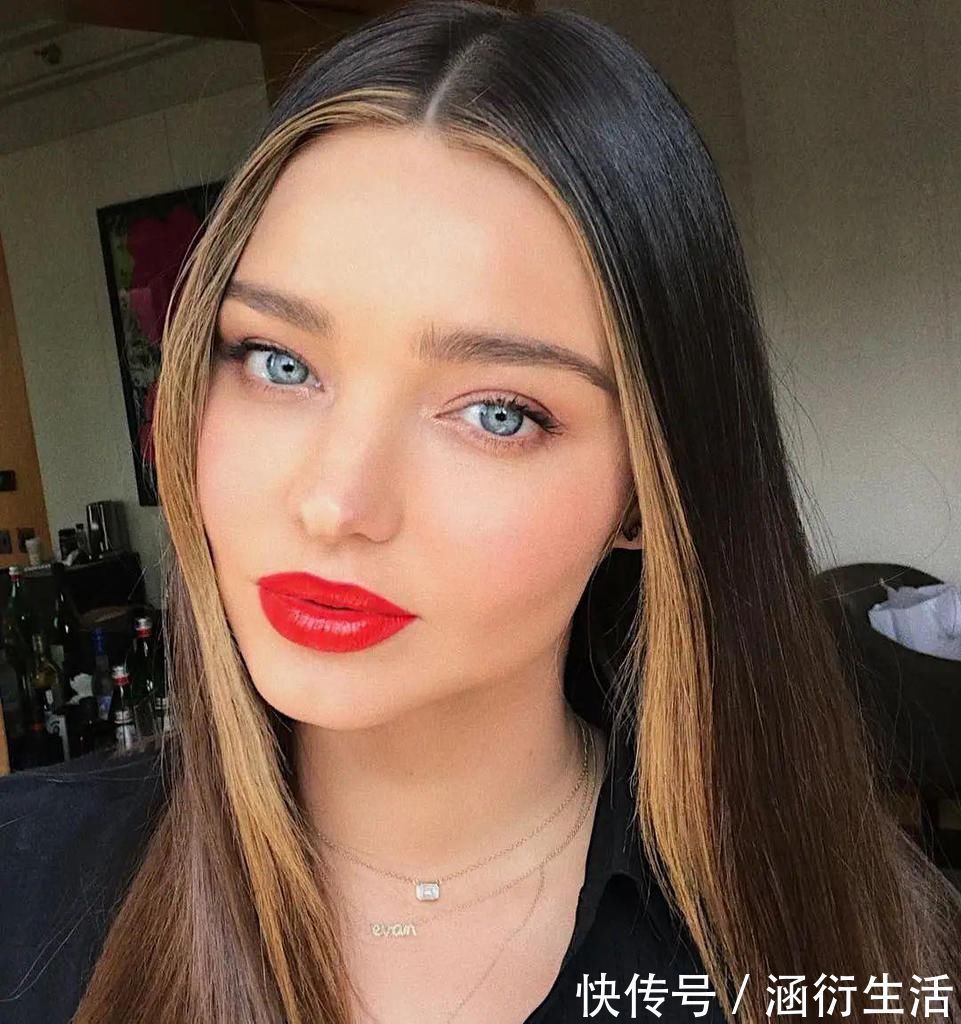 秃头|“爆顶染”赵小棠一夜吸赞十几万!丑哭亿万网友的秃头发型,怎么就火了?