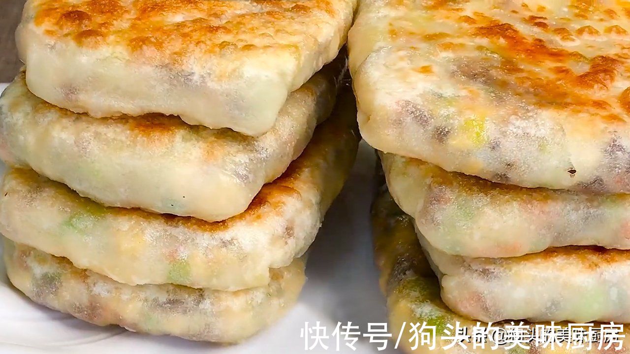 切成条|白菜加豆腐，分享家常馅饼做法，不发面烫面，出锅真香，外酥里嫩