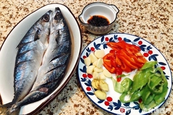 9月这鱼正当季,吃过熏的煎的,整只红烧更“带劲”,7元1斤实惠