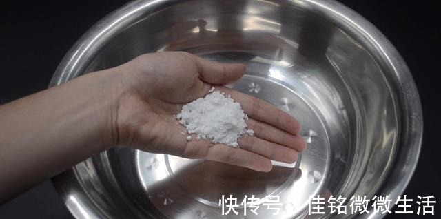 不管毛巾多脏多黄，试试这样泡一泡，洗完的毛巾又软又干净，实用！