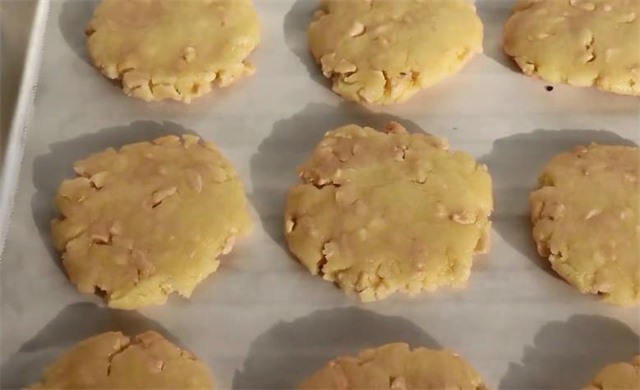 教你桃酥最简单的做法,口感香甜酥脆,好吃又解馋,看一遍就学会