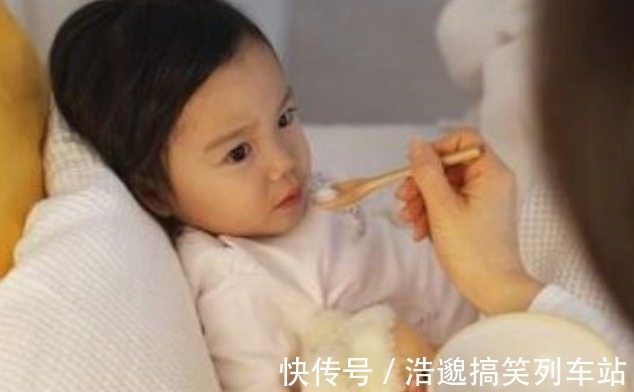 强健|当娃娃睡觉3表现,意味缺钙发育慢,宝妈要重视,都是教训