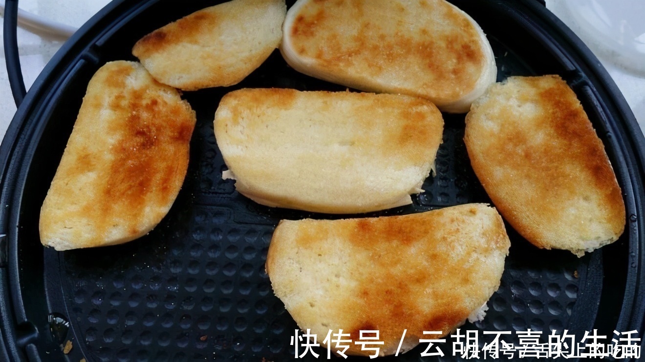 炸馒头片,直接炸?裹蛋液?偷学大厨秘方,馒头干酥脆不吸油