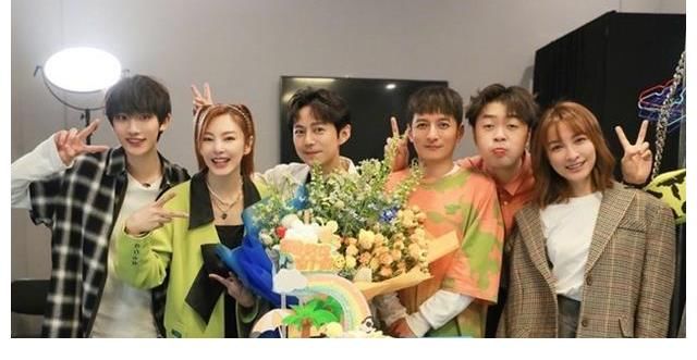 芒果臺|張雨綺《快本》即將到期，又一女星被曝常駐，綜藝成“洗白”利器