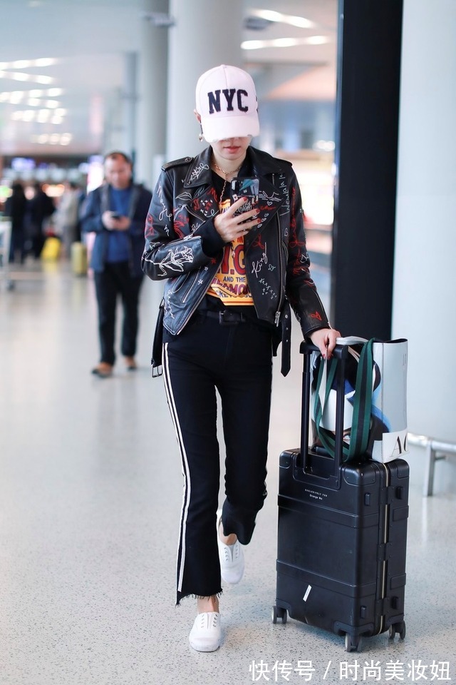 高级感|马伊琍真的好自信,衬衫裙满是褶皱照样穿,气质好仍显高级感