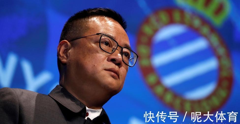 中国球迷|中国球迷怒了!指责西班牙人老板+围攻官博,苦劝武磊:回上港吧