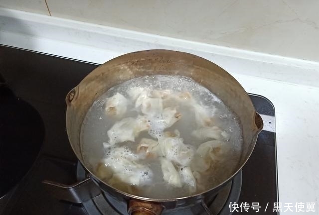 好吃|馄饨馅怎么调好吃?朋友圈3000好友天天催,做法终于来了