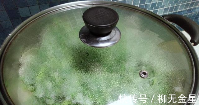 好吃|原来茼蒿还可以这样做，简单又好吃，网友直呼后悔没有早点看到！