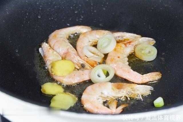 豆腐|父母都不高,孩子就长不了1米8多亏常吃“它”,个子15岁就1米8