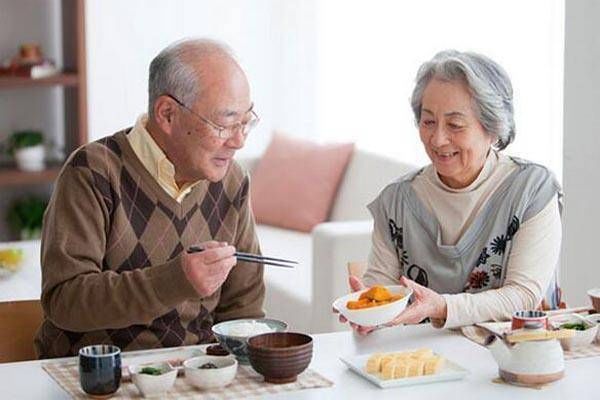 山楂|96岁老人的长寿之道,记住“9字”,一直能做到,身体更健康