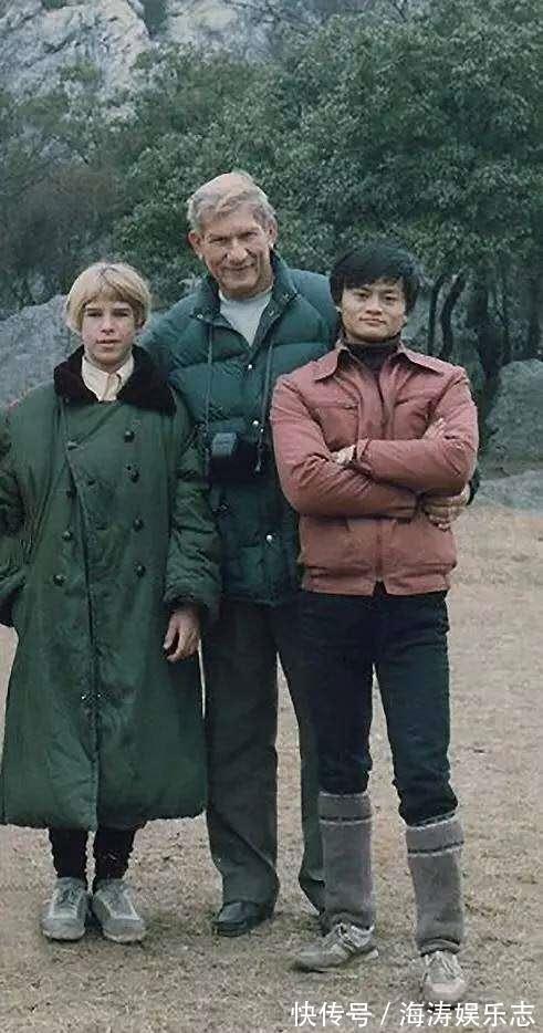 澳大利亚|25年前,这对父子每年资助马云400块上学,如今马云用1.4亿去报答