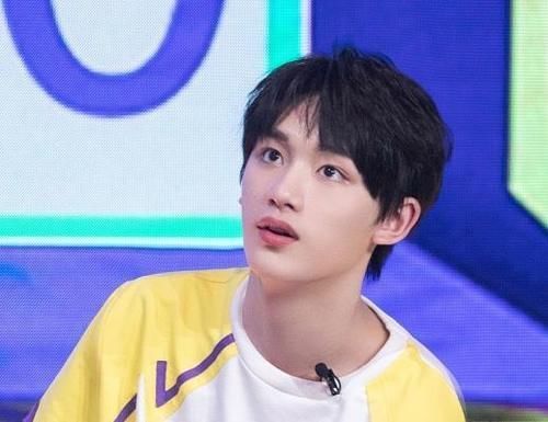 粉丝通过面试,成TNT团综工作人员,打破时代峰峻不招粉丝的规定