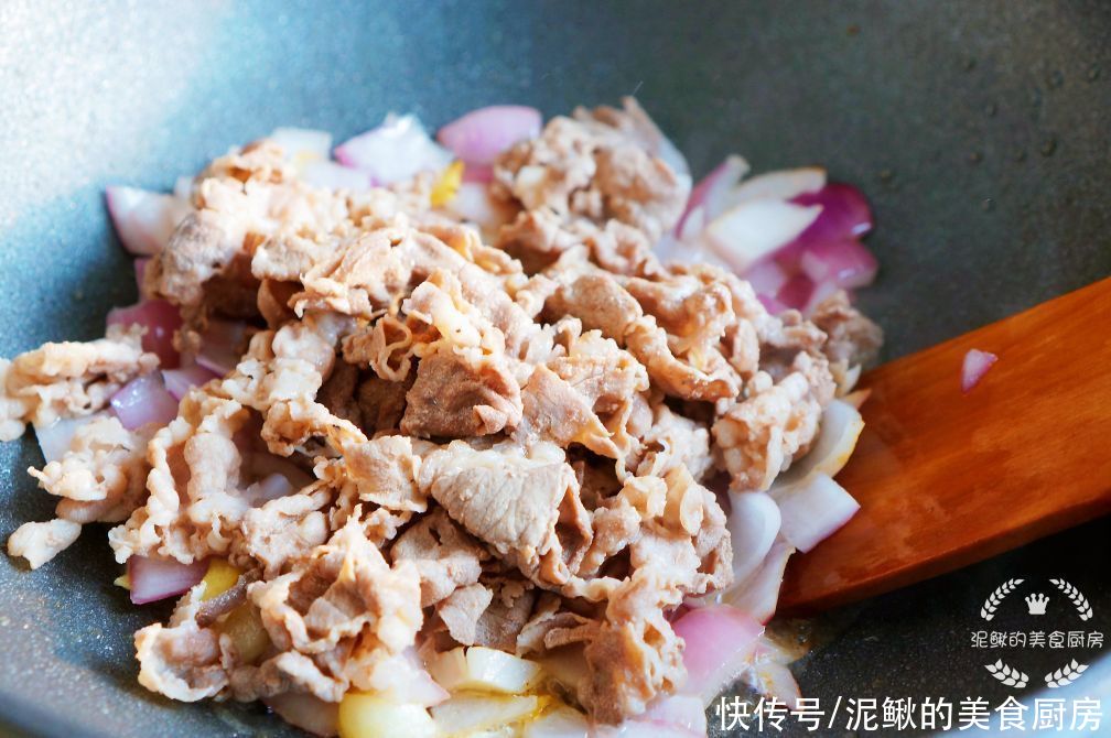 小米辣|三伏天，家人就馋这道肉菜，做法省事，开胃下饭，老少都爱吃
