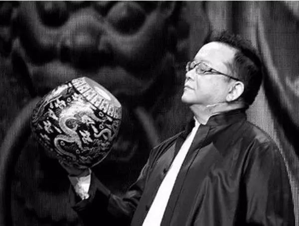 翡翠|好玩意都被演艺圈包圆了!盘点10大明星收藏家!