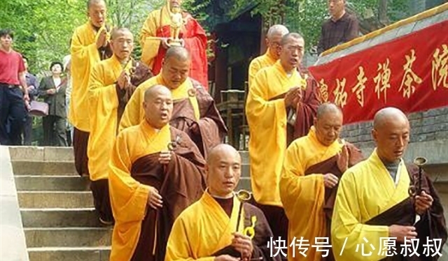 佛教$鲁迅书中曾言：人往往憎和尚，而不憎道士，懂此理者懂得中国大半