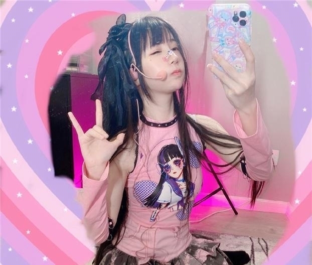 蔡萝莉|蔡萝莉只配“口罩脸”?看到她的真实素颜,粉丝:劝黑粉善良!