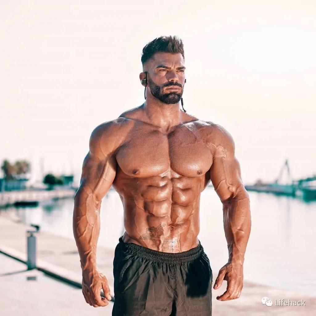 健身|一张裸照征服全世界这个男人的肉体简直逆天了