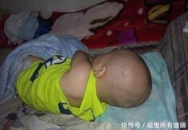 行为|孩子不肯剃头发,睡醒后发现变成光头,宝宝的行为让宝妈笑喷了